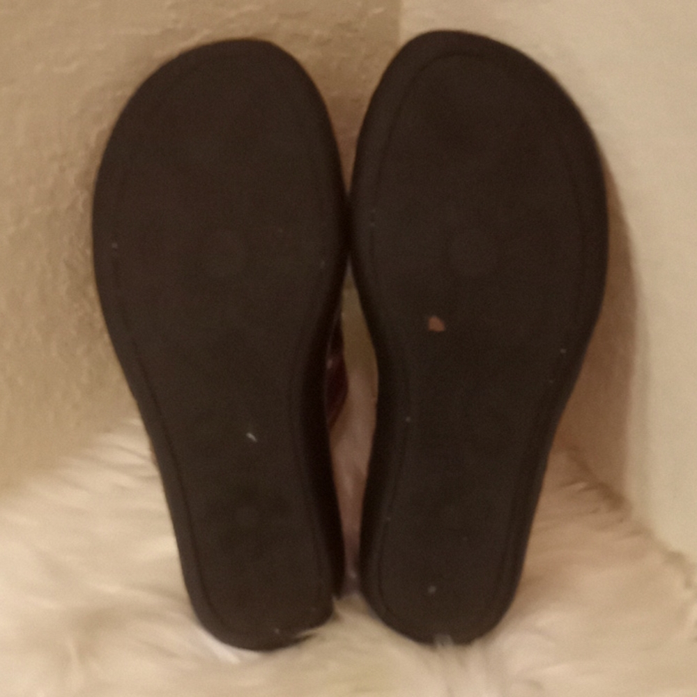 Cliffs by White Mountain Sandals - Picture 14 of 16